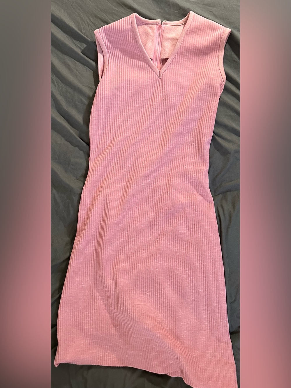 Sleeveless Pink Ribbed V-Neck Midi Dress